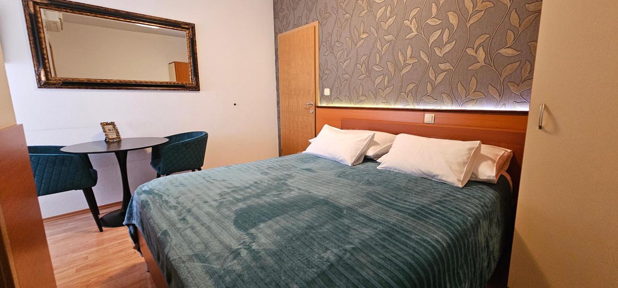 Sobe/Rooms Riva ザダル エクステリア 写真