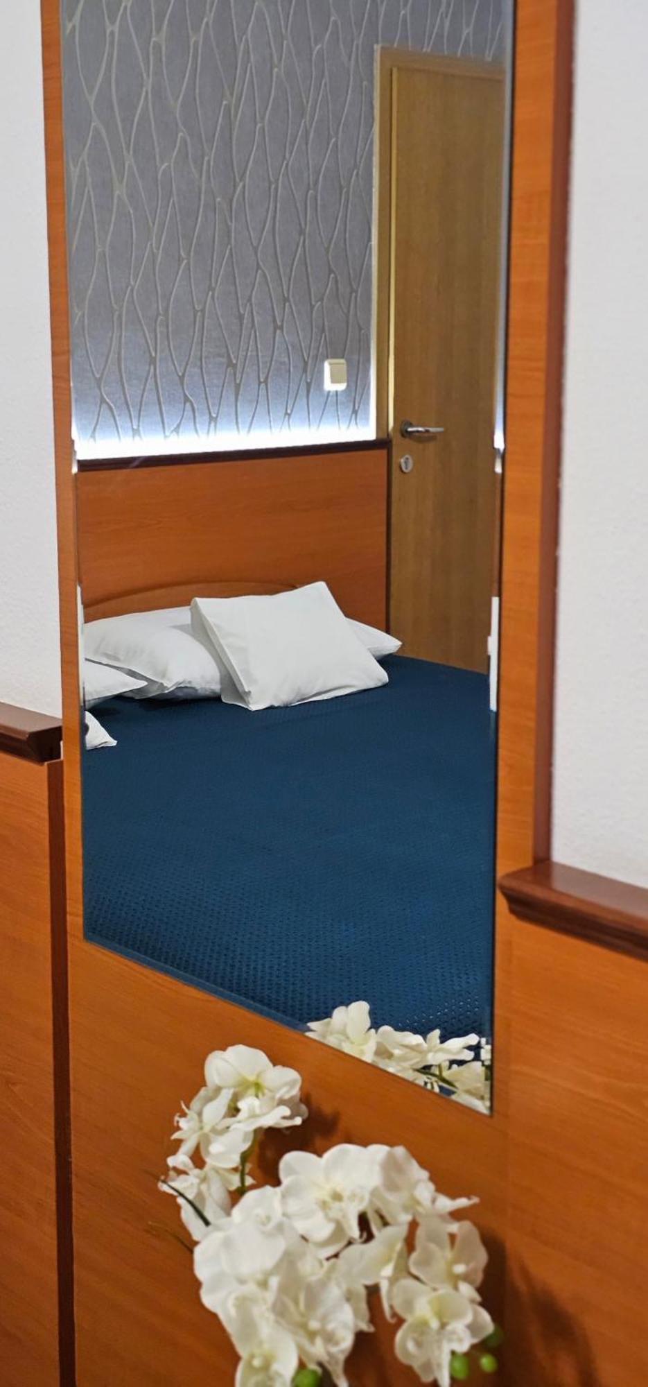 Sobe/Rooms Riva ザダル エクステリア 写真